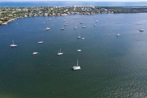 1 Water Club Way #1402, North Palm Beach, FL 33408