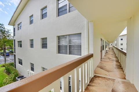 402 Mansfield J, Boca Raton, FL 33434