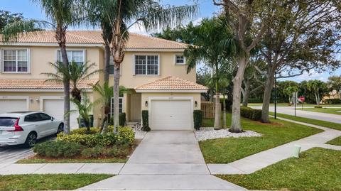 8067 Bellagio Ln, Boynton Beach, FL 33472