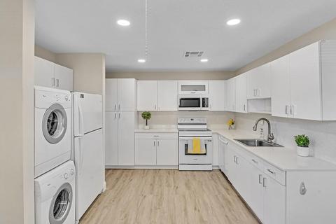 1321 NW 19th Ter #103, Delray Beach, FL 33445