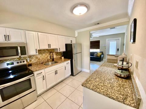 181 NE 43rd Ct, Oakland Park, FL 33334