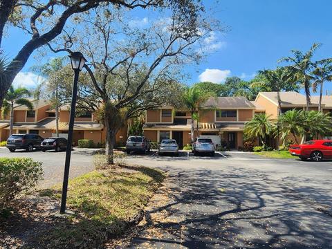 2031 NW 45th Ave, Coconut Creek, FL 33066