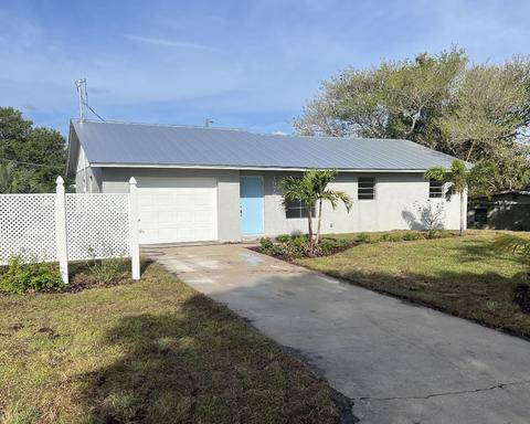 1978 NE Ridge Ave, Jensen Beach, FL 34957