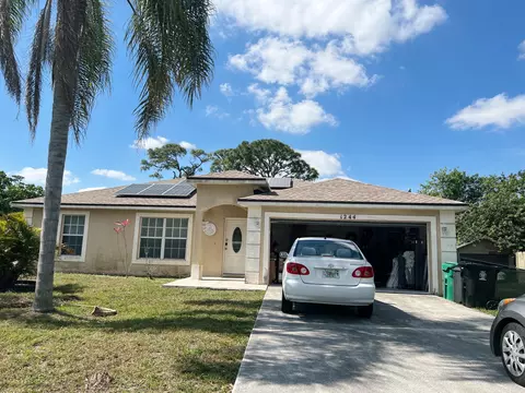 1244 SE Naples Ln, Port Saint Lucie, FL 34983