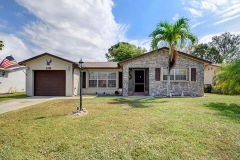 6398 Summer Sky Ln, Greenacres, FL 33463