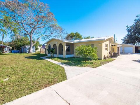 3733 Lakeview Dr, Micco, FL 32976 photo 1