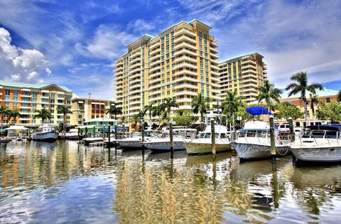 700 E Boynton Beach Blvd #107, Boynton Beach, FL 33435