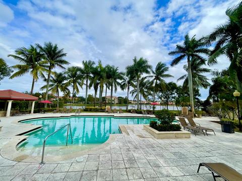 4240 San Marino Blvd #206, West Palm Beach, FL 33409