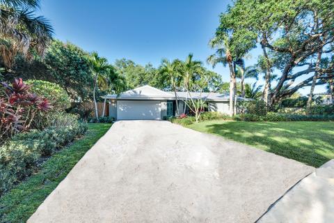 24 Fieldway Dr, Sewalls Point, FL 34996