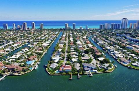 1112 Coral Way, Singer Island, FL 33404