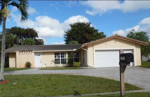 12081 NW 27th Dr, Coral Springs, FL 33065
