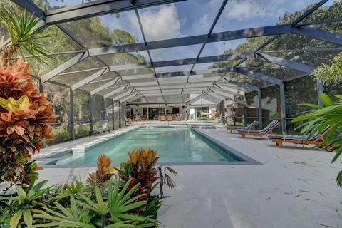 205 E Westwood Cir, West Palm Beach, FL 33411