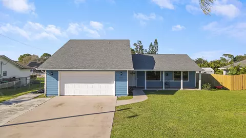 561 SE Ron Rico Ter, Port Saint Lucie, FL 34983