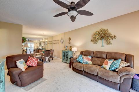 250 NE 20th St #105, Boca Raton, FL 33431