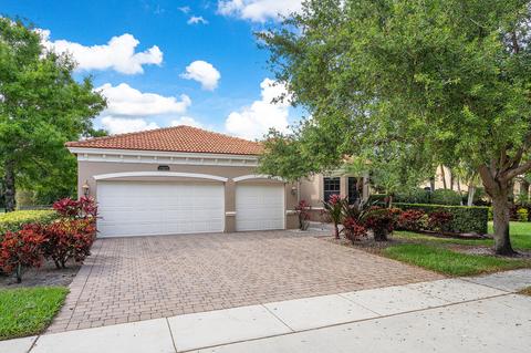 15805 Glencrest Ave, Delray Beach, FL 33446