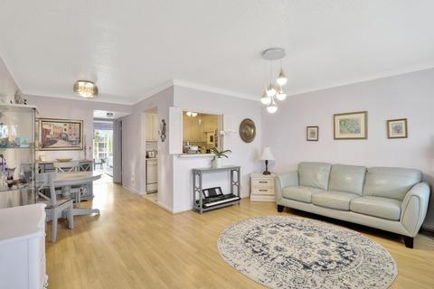 104 Lyndhurst E, Deerfield Beach, FL 33442