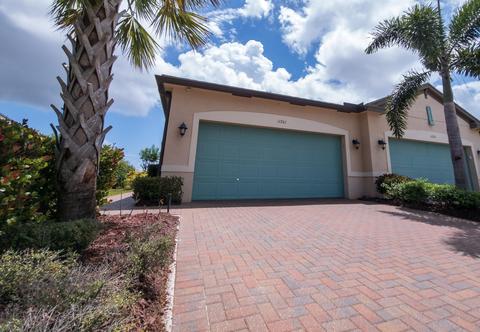 11261 SW Winding Lakes Cir, Port Saint Lucie, FL 34987