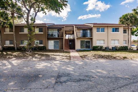1186 Lake Terry Dr #O, West Palm Beach, FL 33411