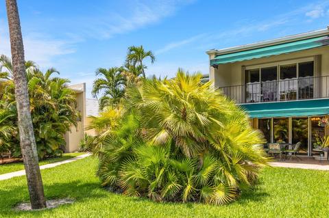 386 Golfview Rd #F, North Palm Beach, FL 33408