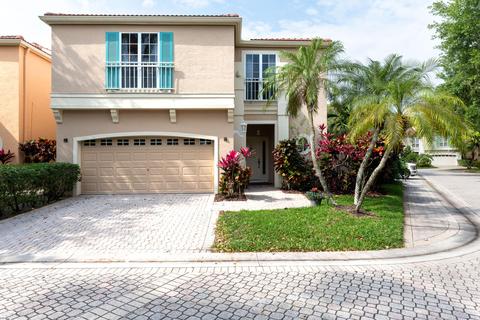 11 Via Carrara, Palm Beach Gardens, FL 33418