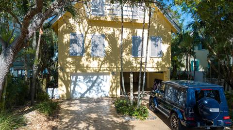211 Elsa Rd, Jupiter, FL 33477