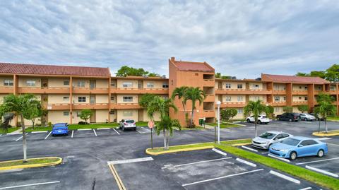 8842 W Mcnab Road 301 - Building #301 -  : 8, Tamarac, FL 33321