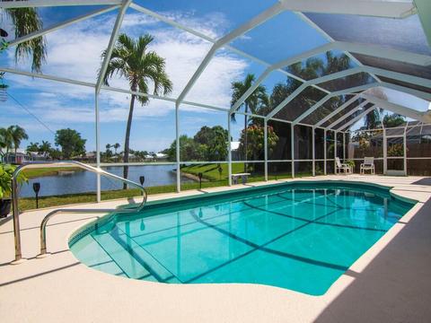 6832 Bronte Cir, Port Saint Lucie, FL 34952