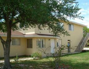 111 E Tiffany Dr #2, Mangonia Park, FL 33407