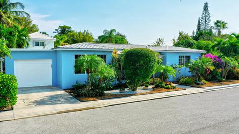 1630 S Lakeside Dr, Lake Worth, FL 33460