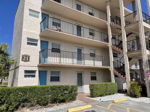 725 Lori Dr #114, Palm Springs, FL 33461