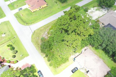 4585 Oakley Rd, North Port, FL 34288