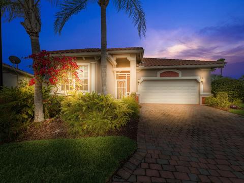 11744 SW Mountain Ash Cir, Port Saint Lucie, FL 34987