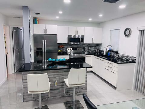 500 Davis Rd #36, Palm Springs, FL 33461