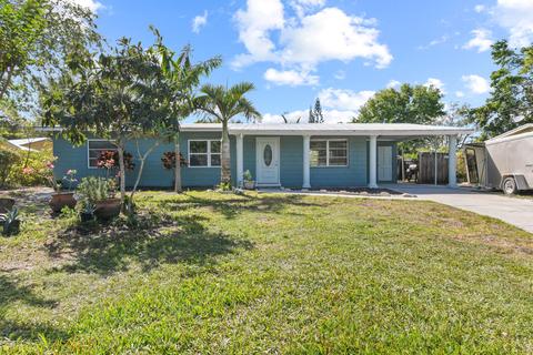 3823 Saint Marks Dr, Fort Pierce, FL 34982
