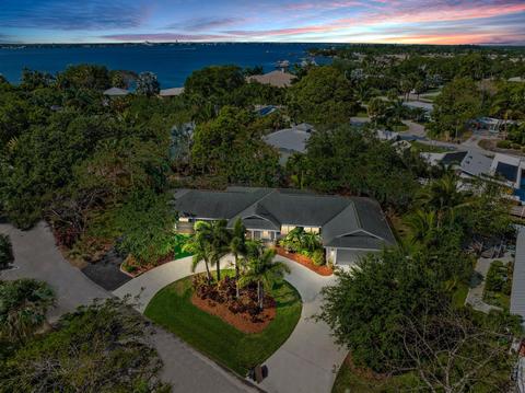 1350 NEleanor Ave, Jensen Beach, FL 34957