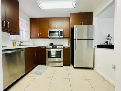 2711 N Pine Island Rd #204, Sunrise, FL 33322