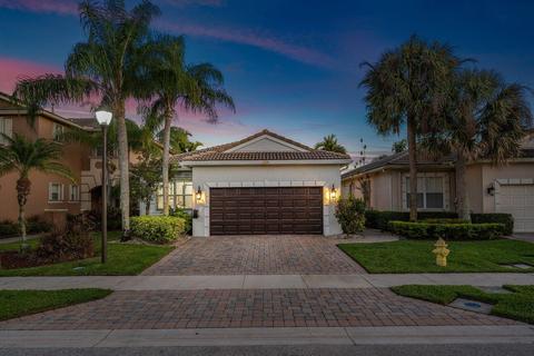 135 Isle Verde Way, Palm Beach Gardens, FL 33418