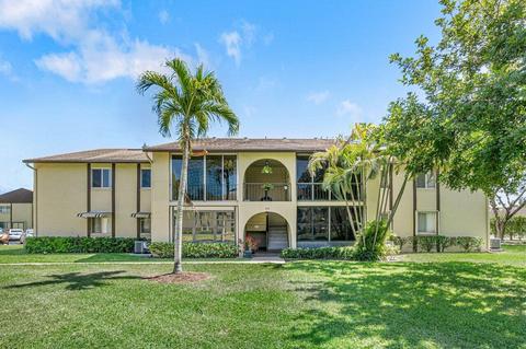 308 Pine Ridge Cir #C2, Greenacres, FL 33463