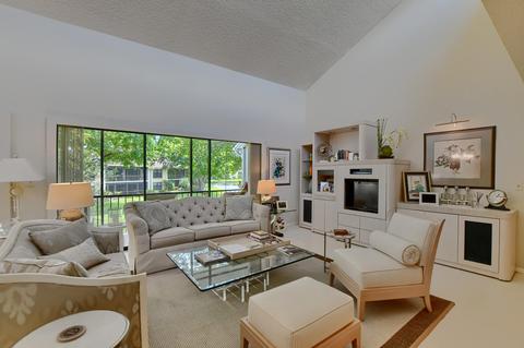 6682 Willow Wood Dr #1804, Boca Raton, FL 33434