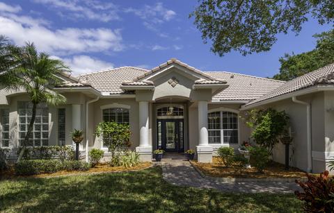 3881 NW Willow Creek Dr, Jensen Beach, FL 34957