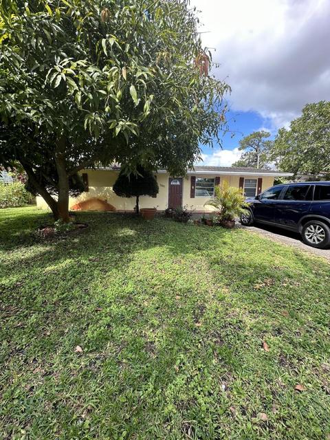 1347 Fernlea Dr, West Palm Beach, FL 33417