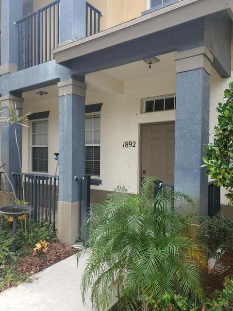 1892 SE High Springs Dr, Port Saint Lucie, FL 34952