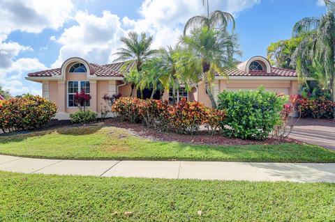 7941 Dorchester Rd, Boynton Beach, FL 33472
