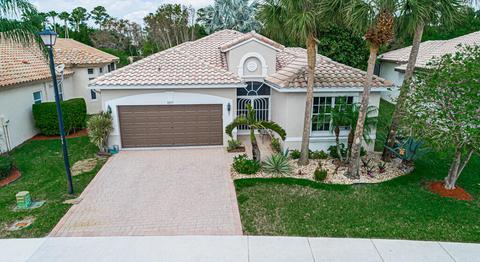 9897 Mantova Dr, Lake Worth, FL 33467