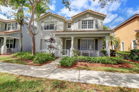 1534 Fenton Dr, Delray Beach, FL 33445