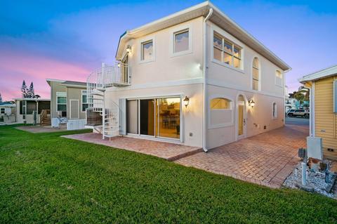 1333 Nettles Blvd, Jensen Beach, FL 34957