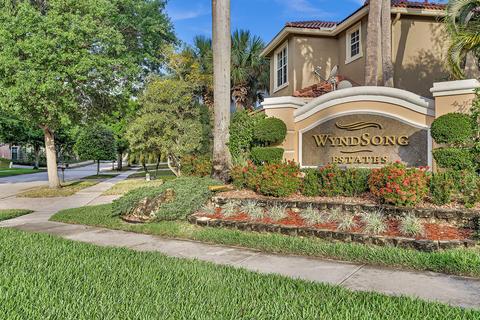 10892 Lake Wynds Ct, Boynton Beach, FL 33437