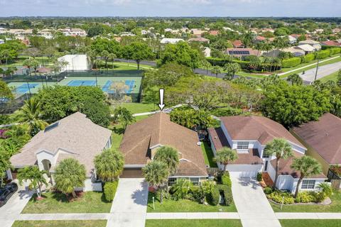 18827 La Costa Ln, Boca Raton, FL 33496