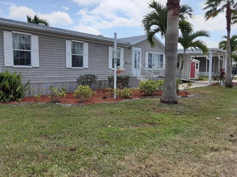 54 Mediterranean E Blvd, Port Saint Lucie, FL 34952