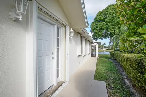 1266 NW Bentley Cir #A, Port Saint Lucie, FL 34986
